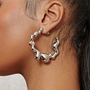 VILZSTUDIOS Stylish metal drops hoop earrings for modern fashion