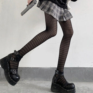 VILZSTUDIOS Houndstooth patterned tights for stylish outfits