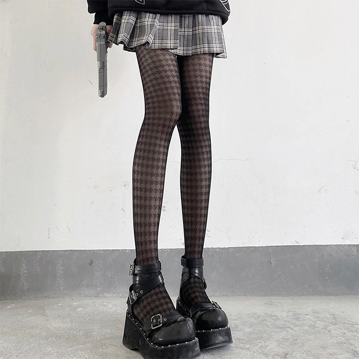 VILZSTUDIOS Houndstooth patterned tights for stylish outfits
