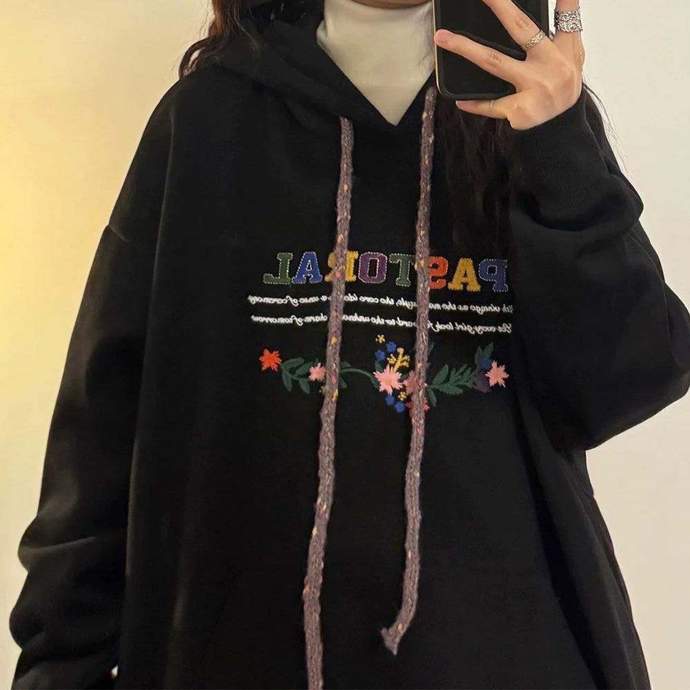 VILZSTUDIOS Oversized hoodie with unique pastoral print design