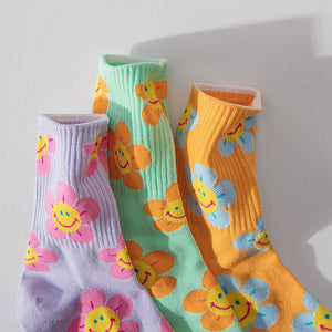 VILZSTUDIOS Stylish floral socks with a smiley design