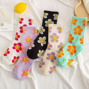 VILZSTUDIOS Stylish floral socks with a smiley design