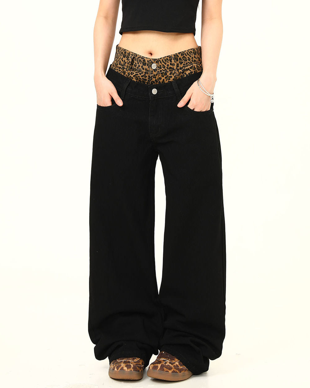 VILZSTUDIOS High-waisted jeans with a leopard print waistband