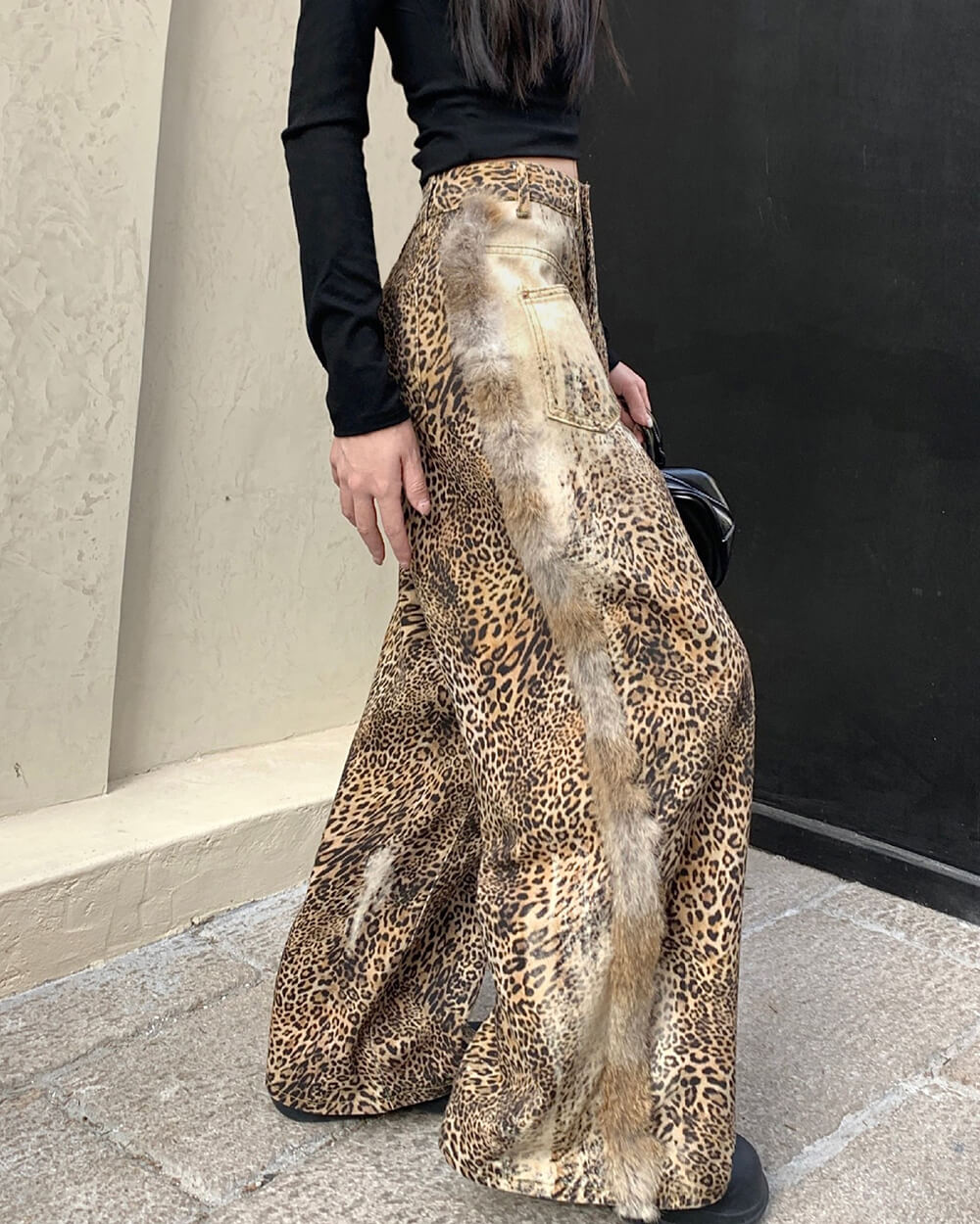 VILZSTUDIOS Wide-leg trousers with leopard print design