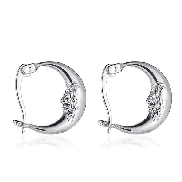 VILZSTUDIOS Minimalist earrings inspired by lunar design
