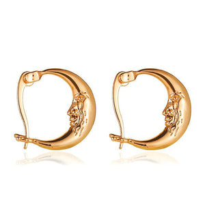 VILZSTUDIOS Minimalist earrings inspired by lunar design