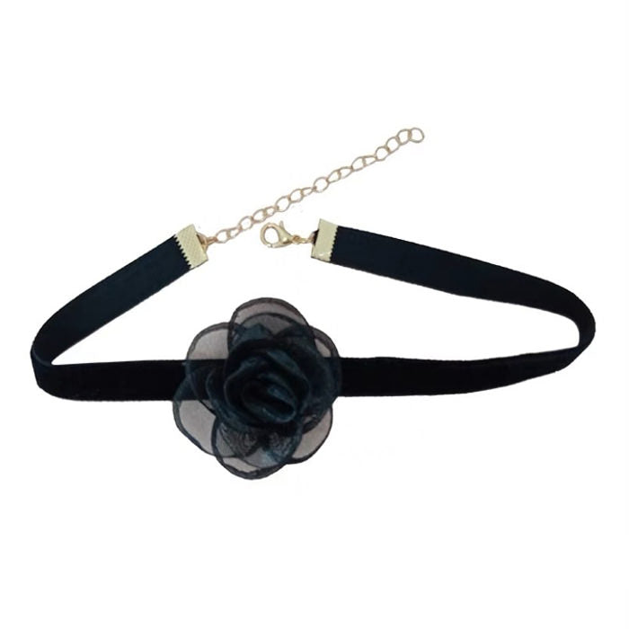 VILZSTUDIOS Velvet choker accessory from VILZSTUDIOS