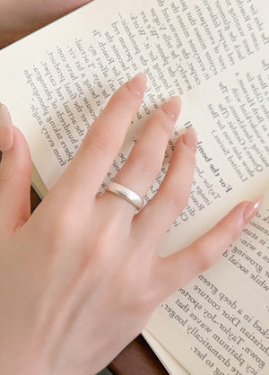 VILZSTUDIOS matte silver-tone band ring