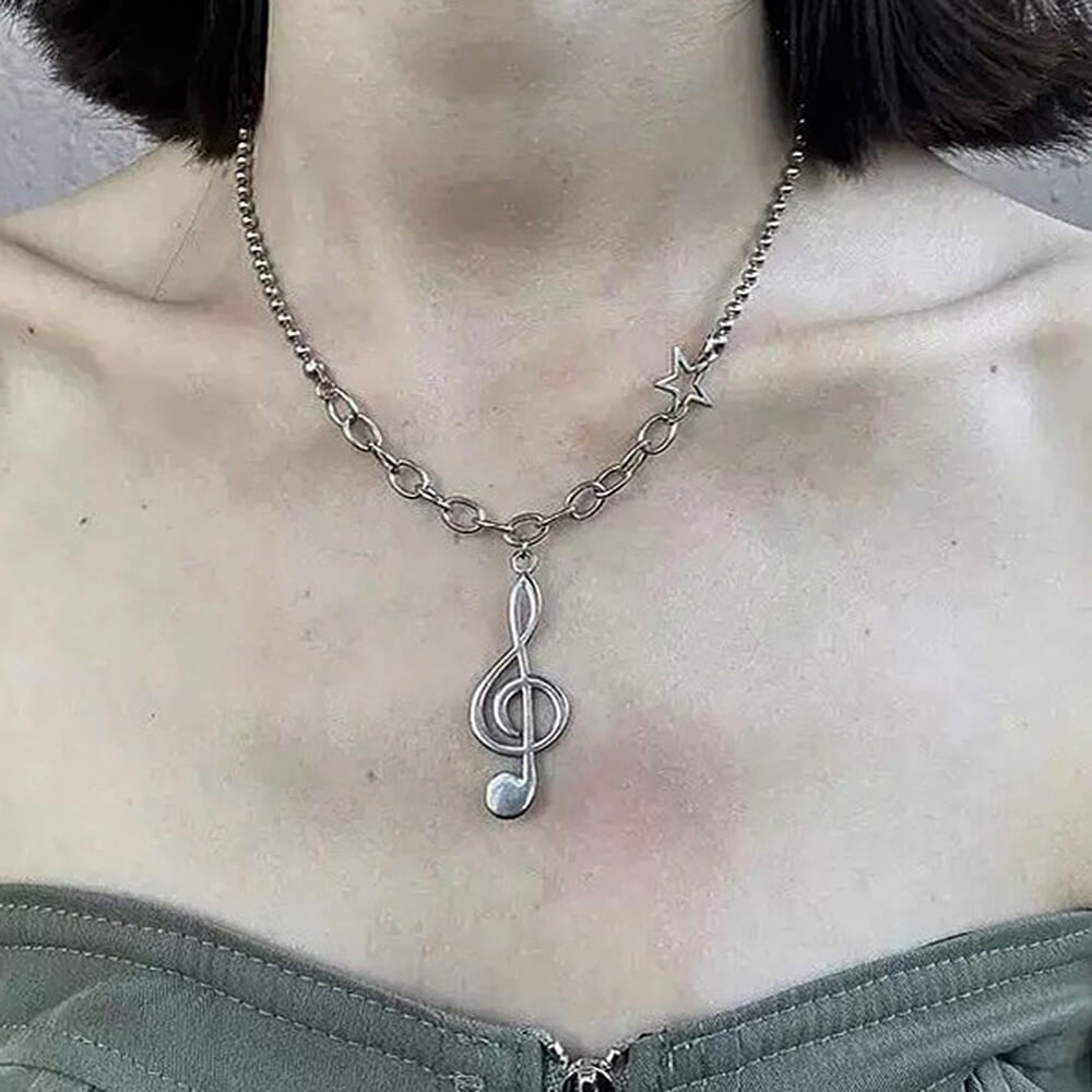 VILZSTUDIOS Stylish treble clef necklace with star charms