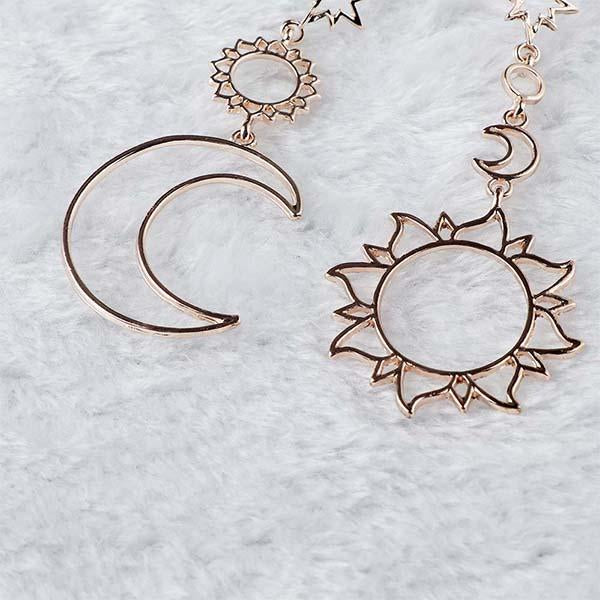 VILZSTUDIOS Mystical charm drop earrings