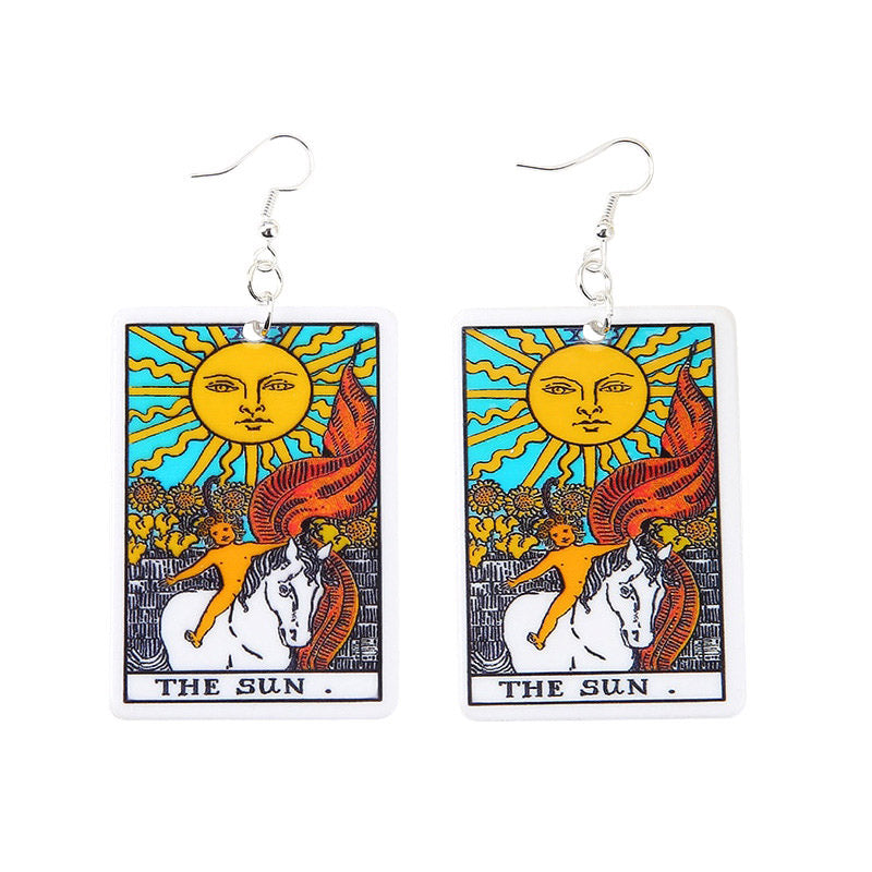 VILZSTUDIOS Stylish tarot earrings for a unique fashion statement
