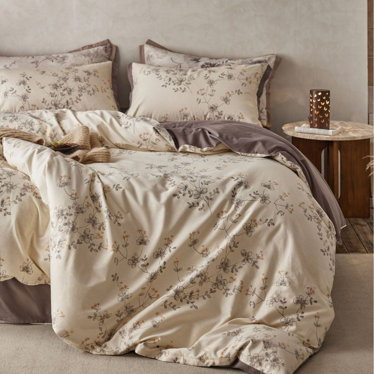 VILZSTUDIOS cream and beige printed reversible duvet cover set with taupe and mocha accents