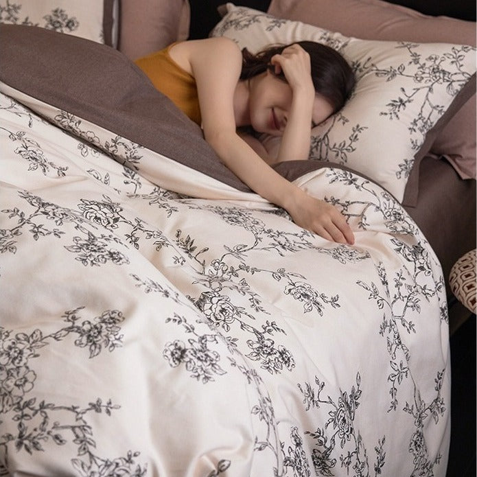 VILZSTUDIOS cream and beige printed reversible duvet cover set with taupe and mocha accents