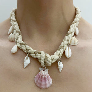 VILZSTUDIOS Braided choker necklace with seashell charms