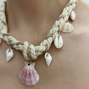 VILZSTUDIOS Braided choker necklace with seashell charms