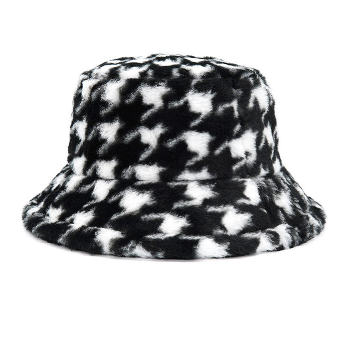 VILZSTUDIOS Houndstooth patterned bucket hat for fashion-forward style