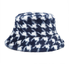 VILZSTUDIOS Houndstooth patterned bucket hat for fashion-forward style