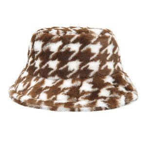 VILZSTUDIOS Houndstooth patterned bucket hat for fashion-forward style