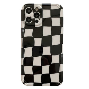VILZSTUDIOS Fashionable iPhone cover with checkered design