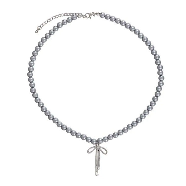 VILZSTUDIOS Elegant pearl necklace with bow pendant