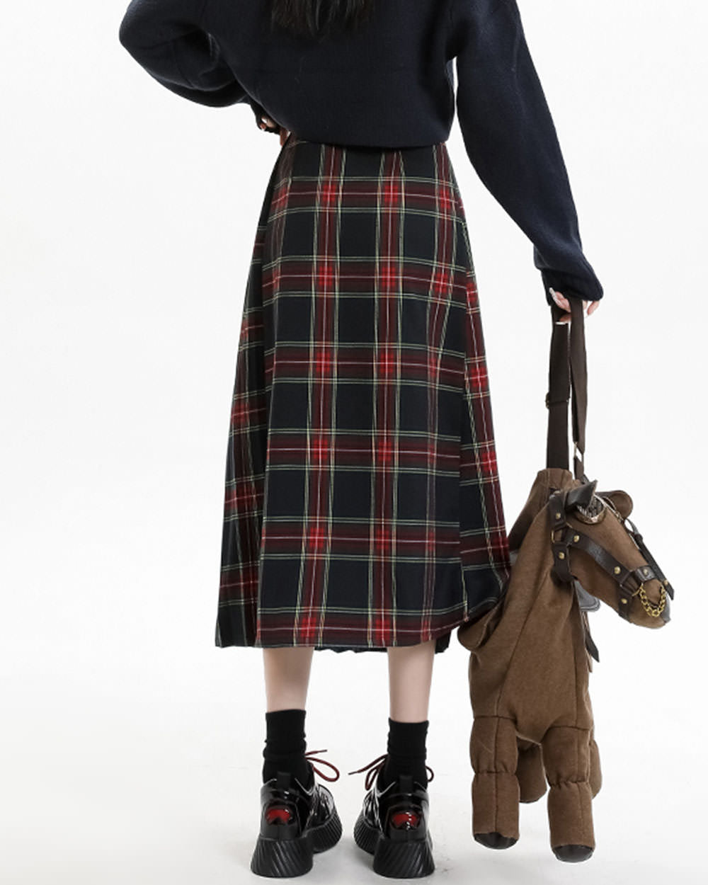 VILZSTUDIOS Stylish plaid midi skirt from VILZSTUDIOS