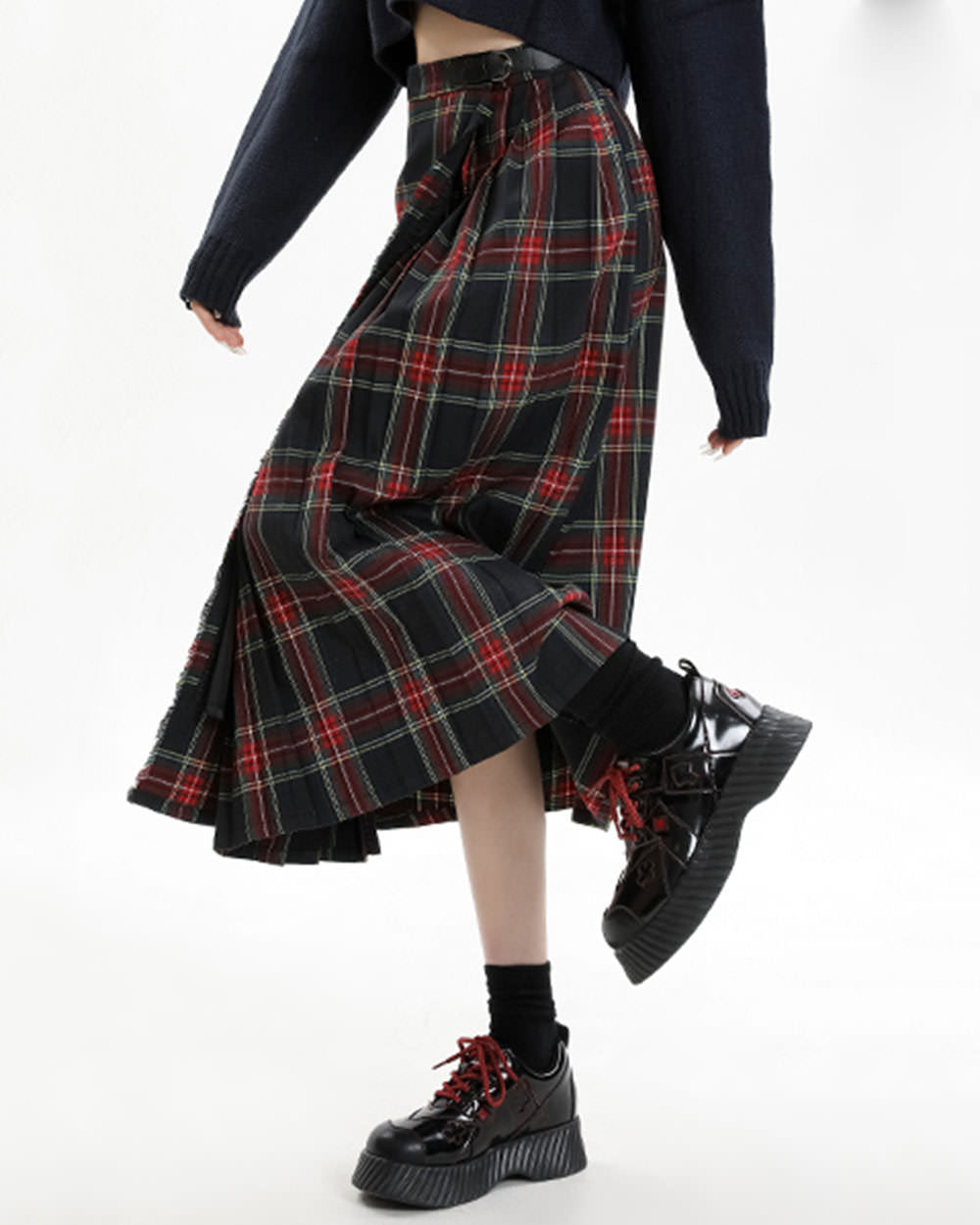 VILZSTUDIOS Stylish plaid midi skirt from VILZSTUDIOS