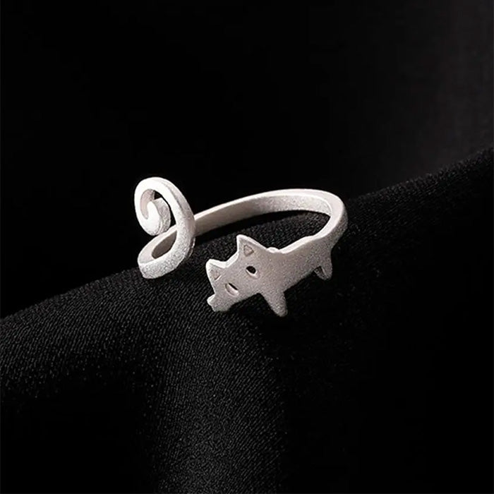 VILZSTUDIOS Adjustable cat ring with long tail design