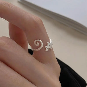 VILZSTUDIOS Adjustable cat ring with long tail design