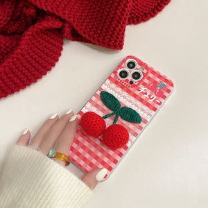 VILZSTUDIOS Stylish crochet iPhone case design