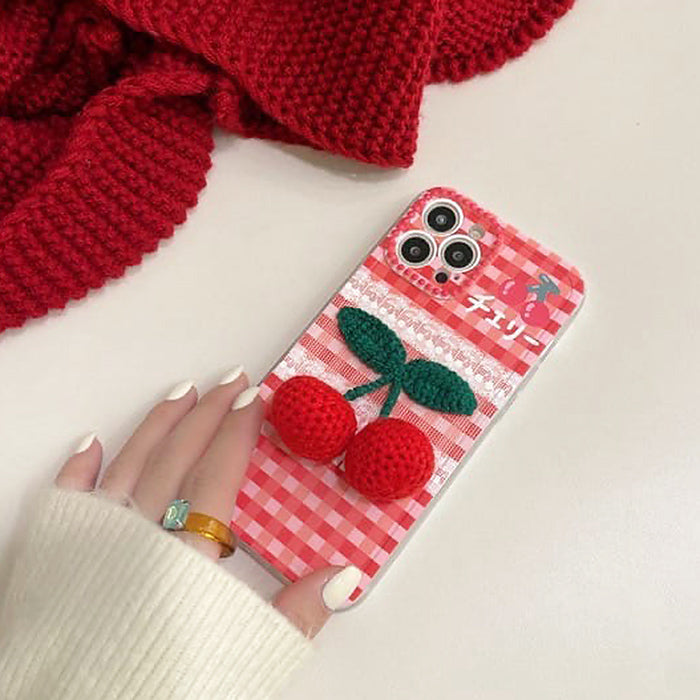 VILZSTUDIOS Stylish crochet iPhone case design
