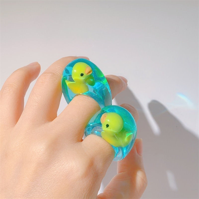 VILZSTUDIOS Transparent duck ring for playful fashion