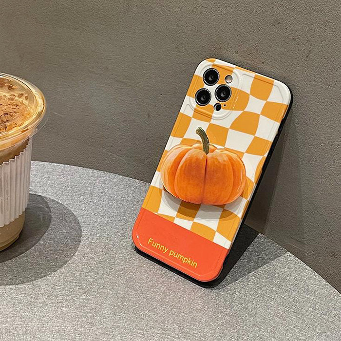 VILZSTUDIOS Playful pumpkin graphic phone case design