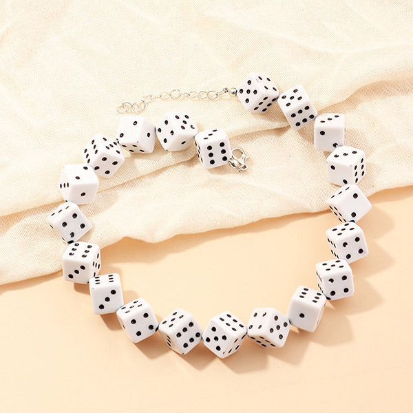 VILZSTUDIOS Stylish choker accessory for trendy outfits