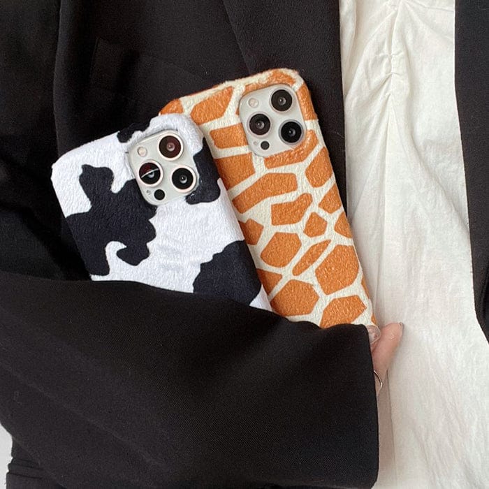 VILZSTUDIOS Stylish iPhone case with animal design