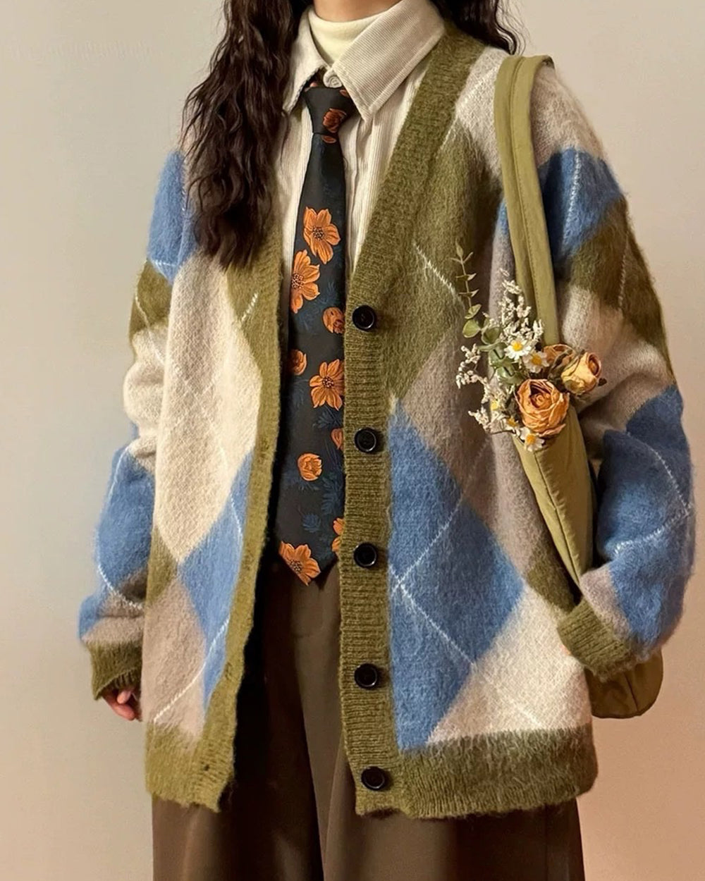 VILZSTUDIOS Preppy loose fit argyle cardigan for relaxed style