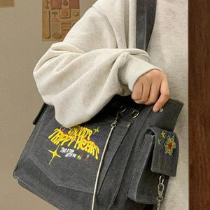 VILZSTUDIOS Denim tote bag with heart design