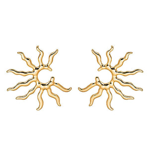 VILZSTUDIOS Stylish golden sun earrings for a fashionable look