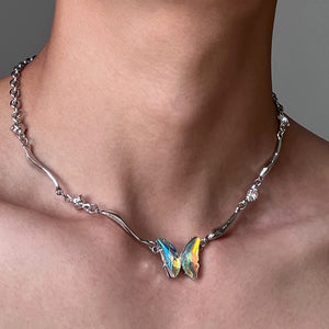 VILZSTUDIOS Reflective butterfly necklace with twisted silver-tone chain