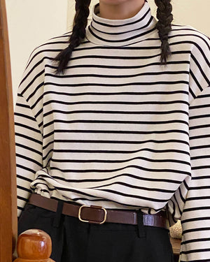 VILZSTUDIOS Relaxed striped turtleneck long sleeve from VILZSTUDIOS