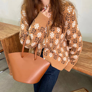 VILZSTUDIOS Cozy retro grandma cardigan for stylish comfort