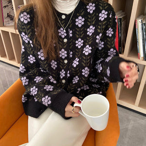 VILZSTUDIOS Cozy retro grandma cardigan for stylish comfort