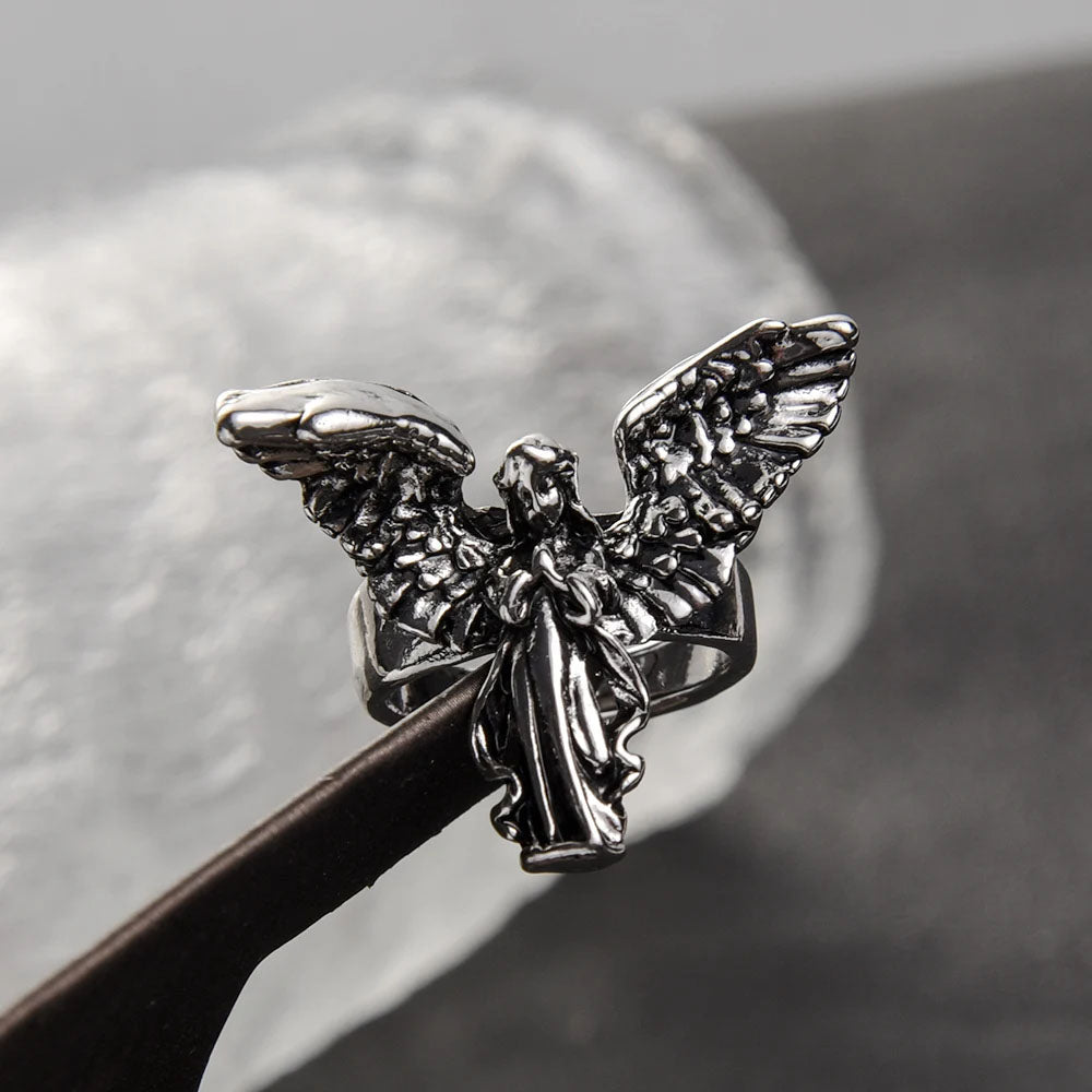VILZSTUDIOS Adjustable ring with an angel design