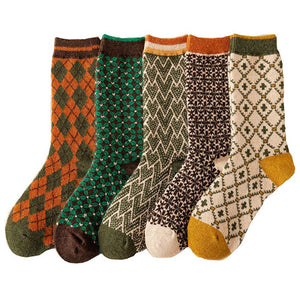 VILZSTUDIOS Retro cozy socks for stylish outfits