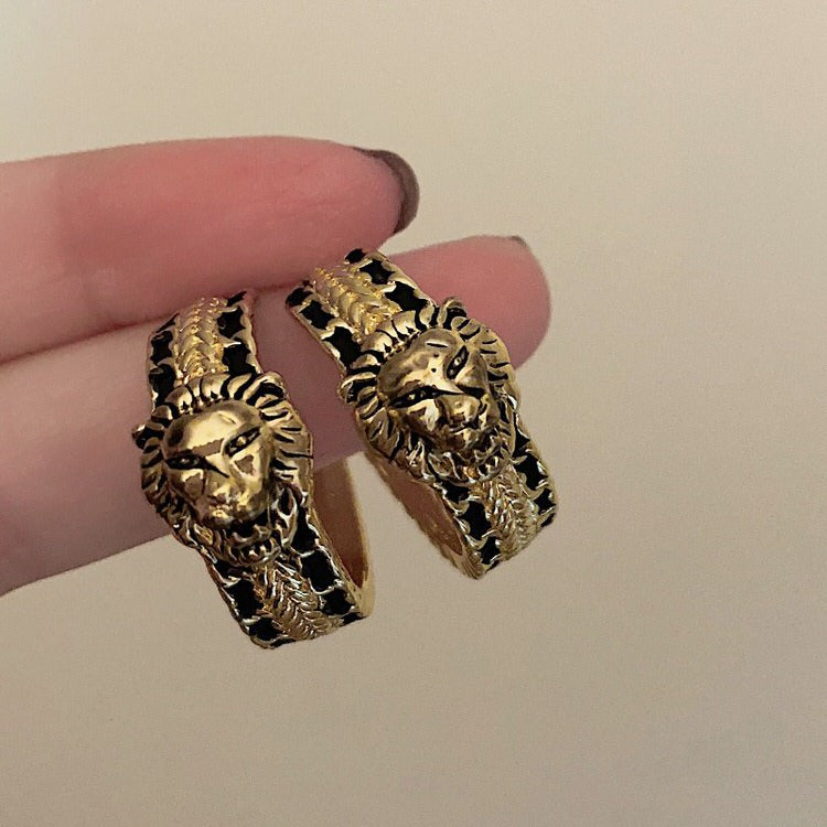 VILZSTUDIOS Lion hoop earrings in vintage style