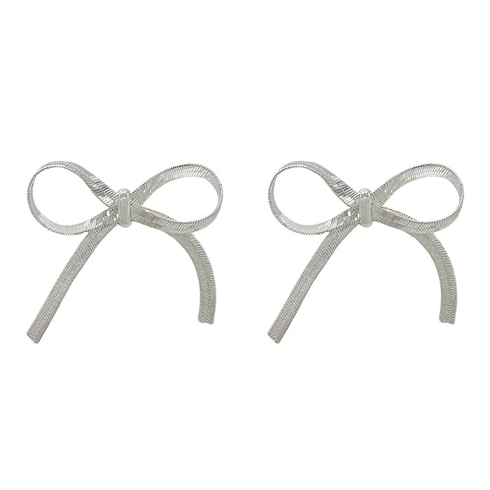 VILZSTUDIOS Stylish earrings featuring a chain bow design