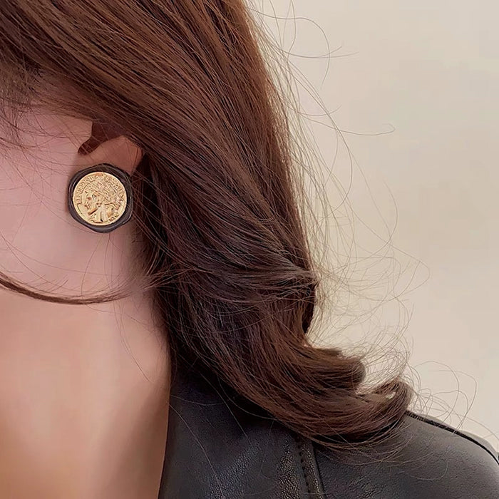 VILZSTUDIOS Stylish retro coin earrings for fashion enthusiasts