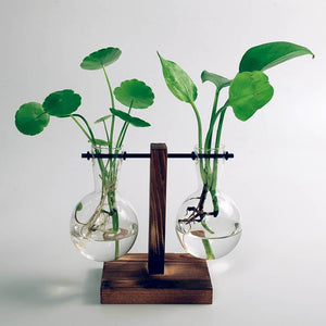 VILZSTUDIOS Decorative vase inspired by vintage laboratory equipment