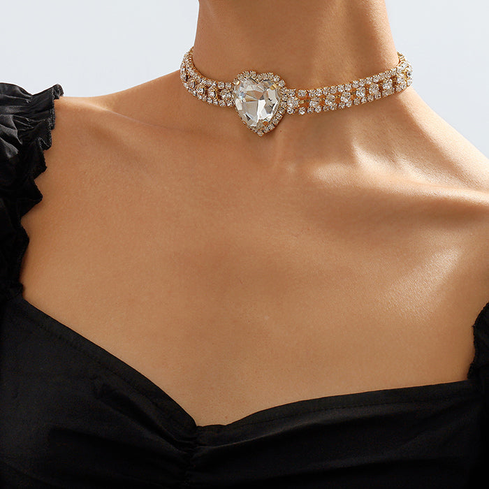 VILZSTUDIOS Rhinestone heart choker from VILZSTUDIOS