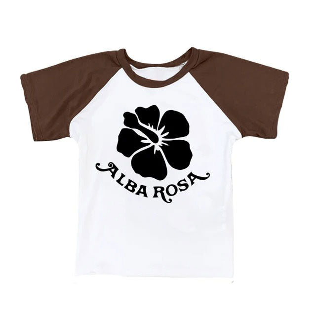 VILZSTUDIOS Fashionable Y2K baby tee with graphic design