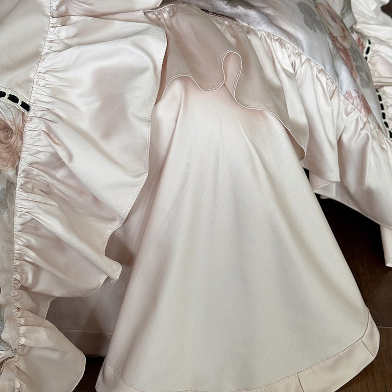 VILZSTUDIOS blush pink rose panel bedding set with contrasting ladder lace and ruffled borders
